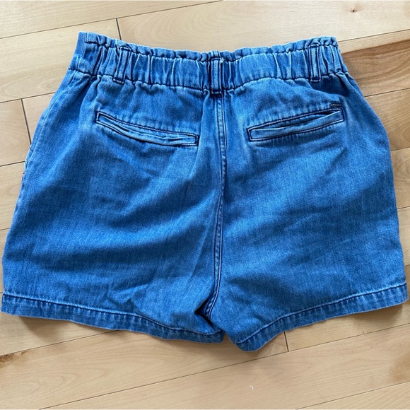 Volcom shorts - Picture 3 of 3